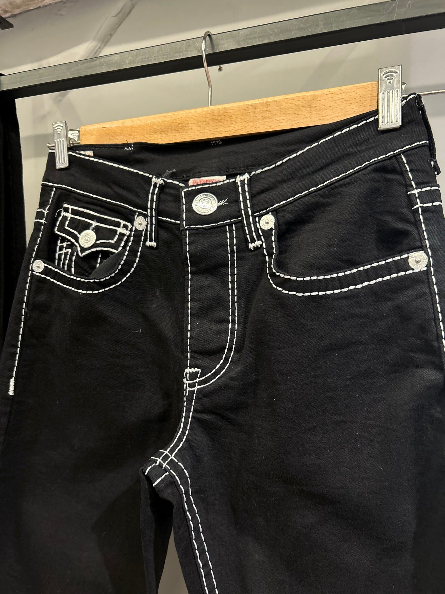 TRUE RELIGION VINNY ROPE STITCH STRAIGHT JEANS