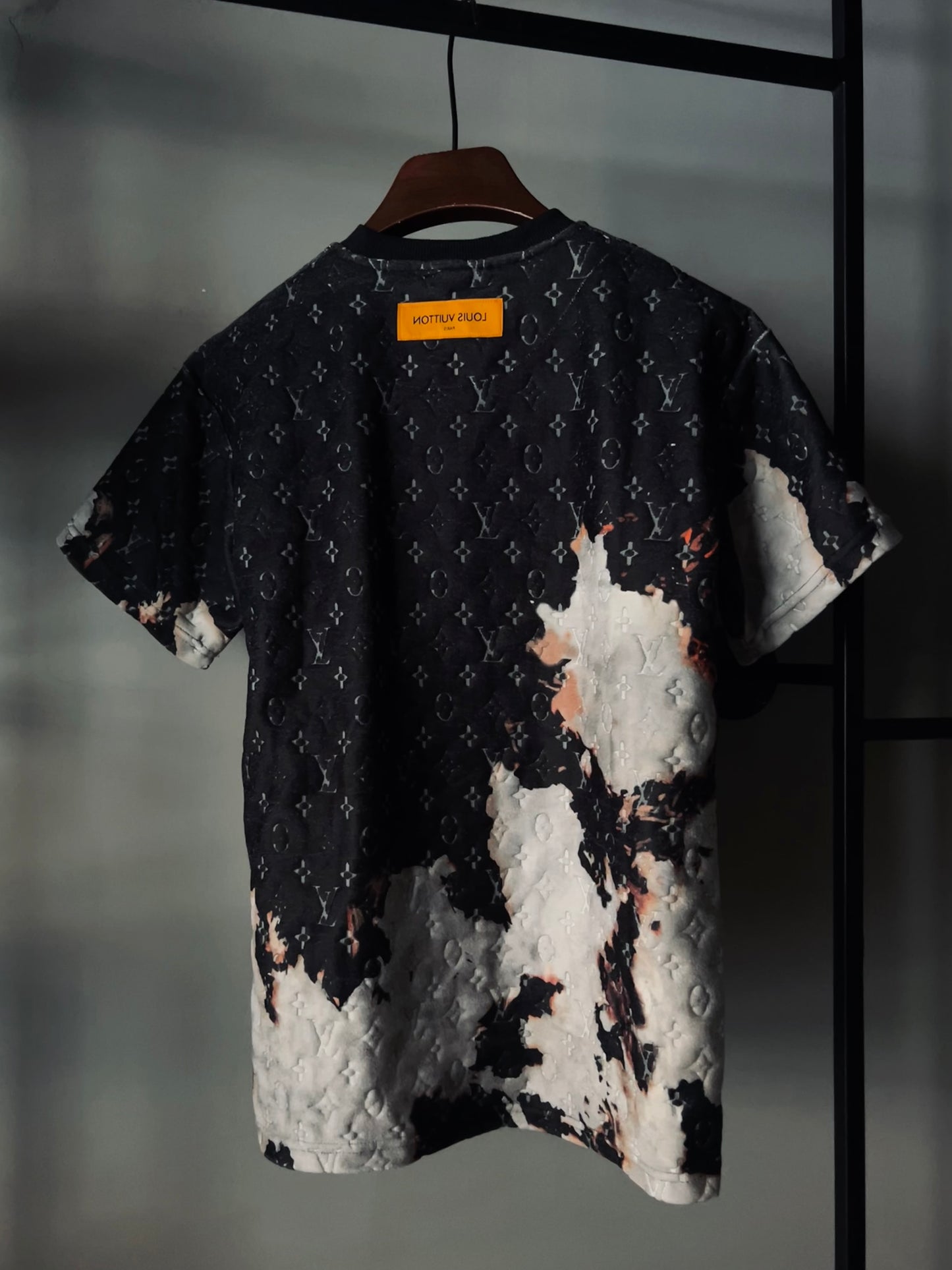 LOUIS VUTTION EMBROIDERED T-Shirt