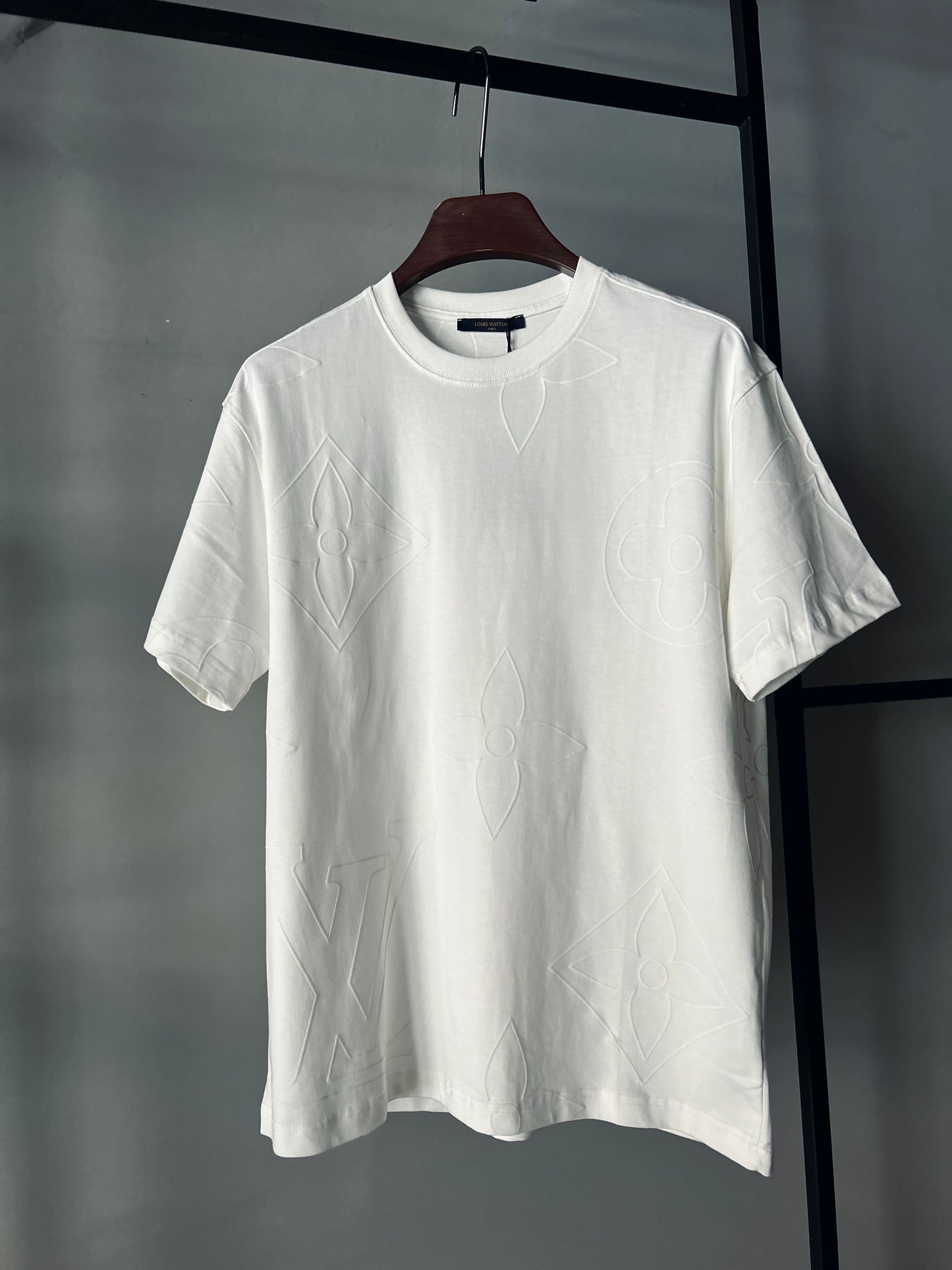 Louis Vuttion Short-Sleeved Embroidered T-shirt