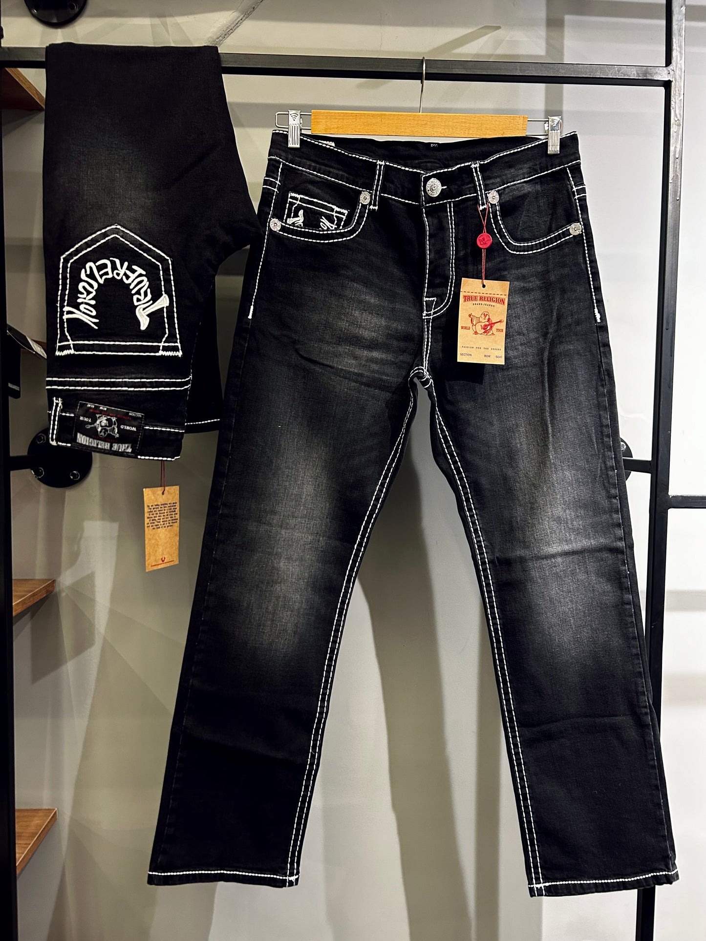 TRUE RELIGION RICKY SUPER T STITCH STRAIGHT JEANS