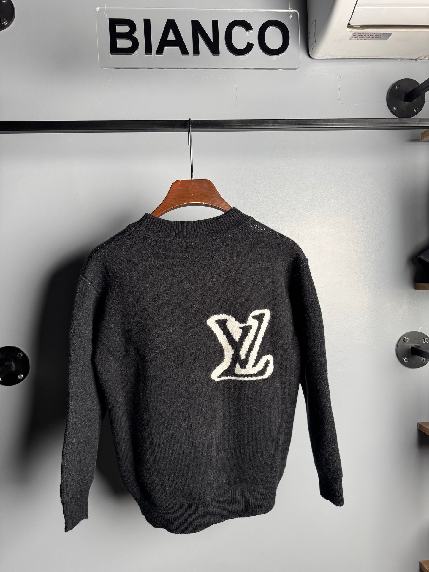 Louis Vuitton Classic Knit Crewneck – Black