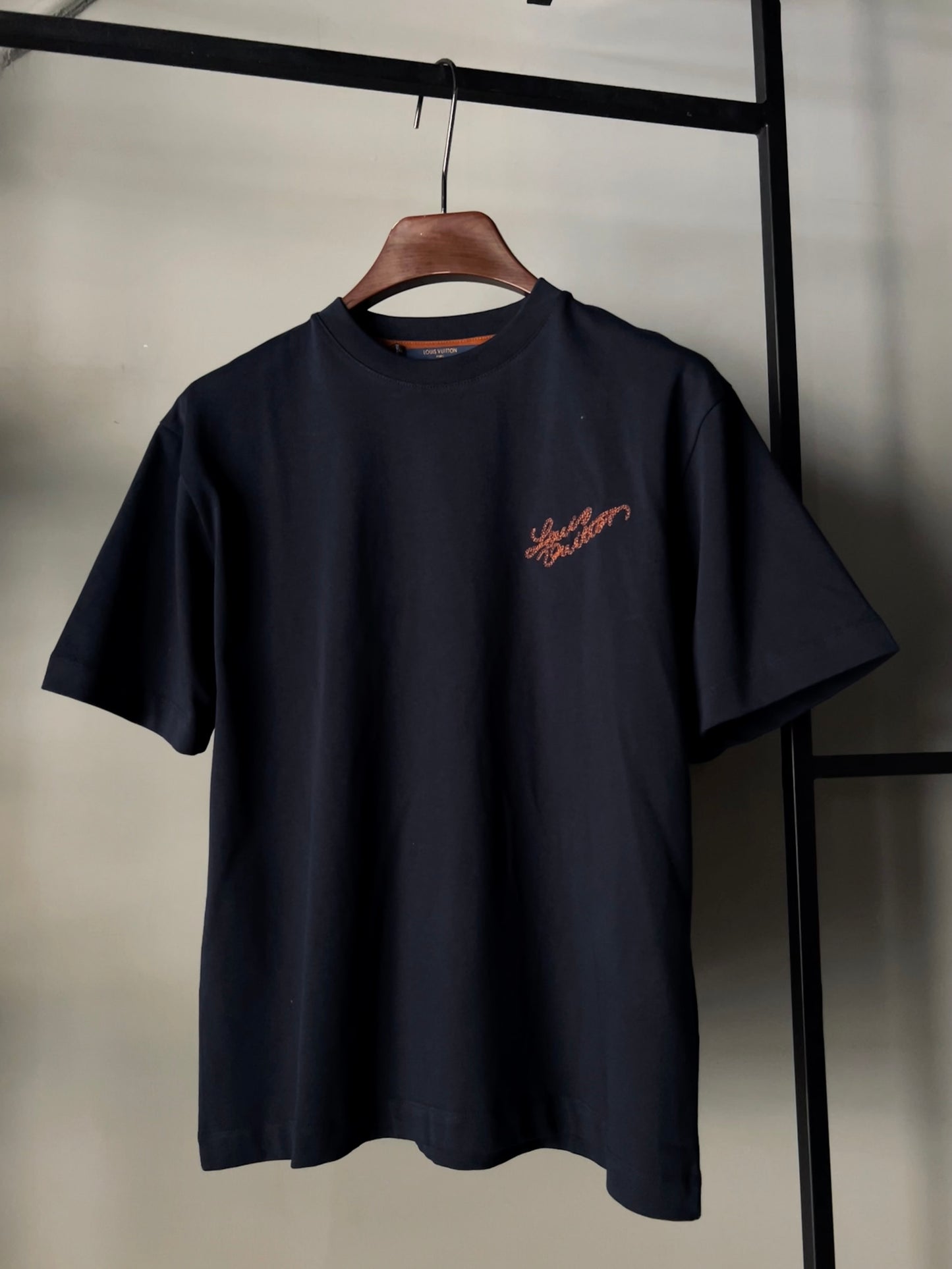 Louis vuttion Embroidered LV Logo T-shirt