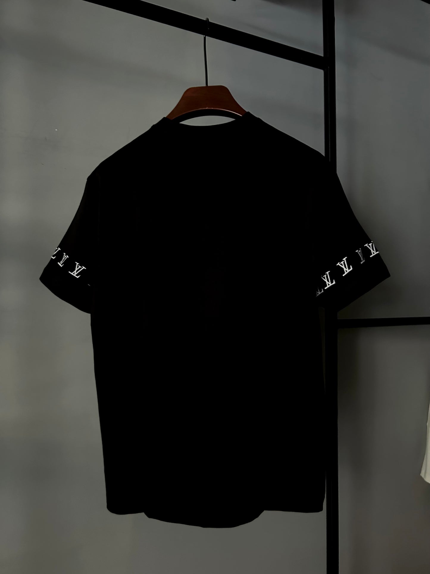 Louis Vuttion Short-Sleeved Cotton Crewneck With embroidered LV Logo