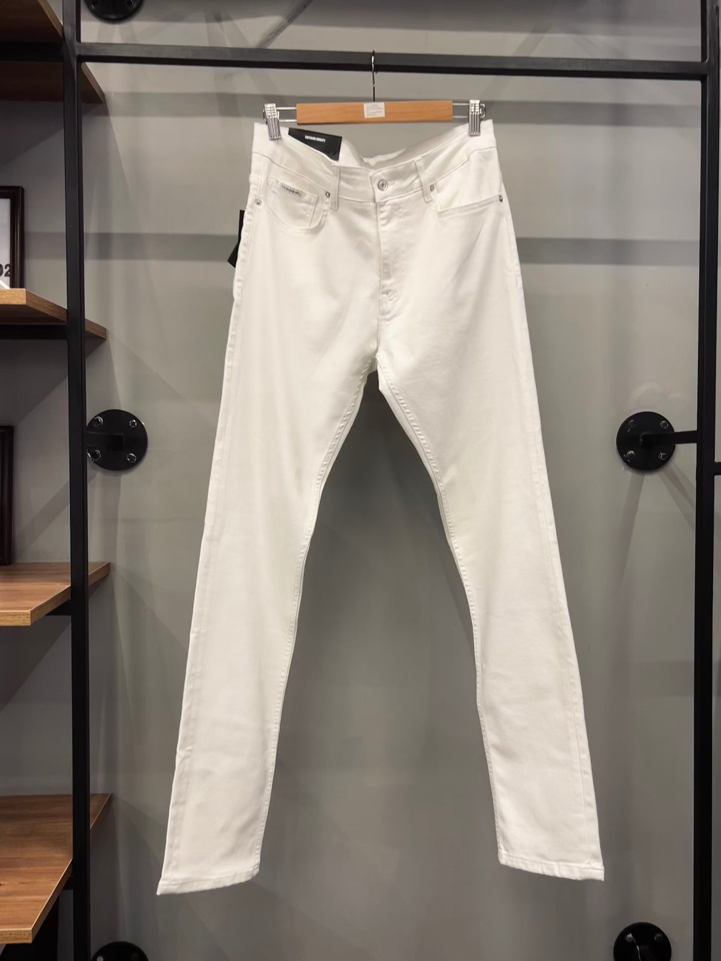Dolce & Gabbana Logo Plaque Denim Slim Fit Jeans WHITE
