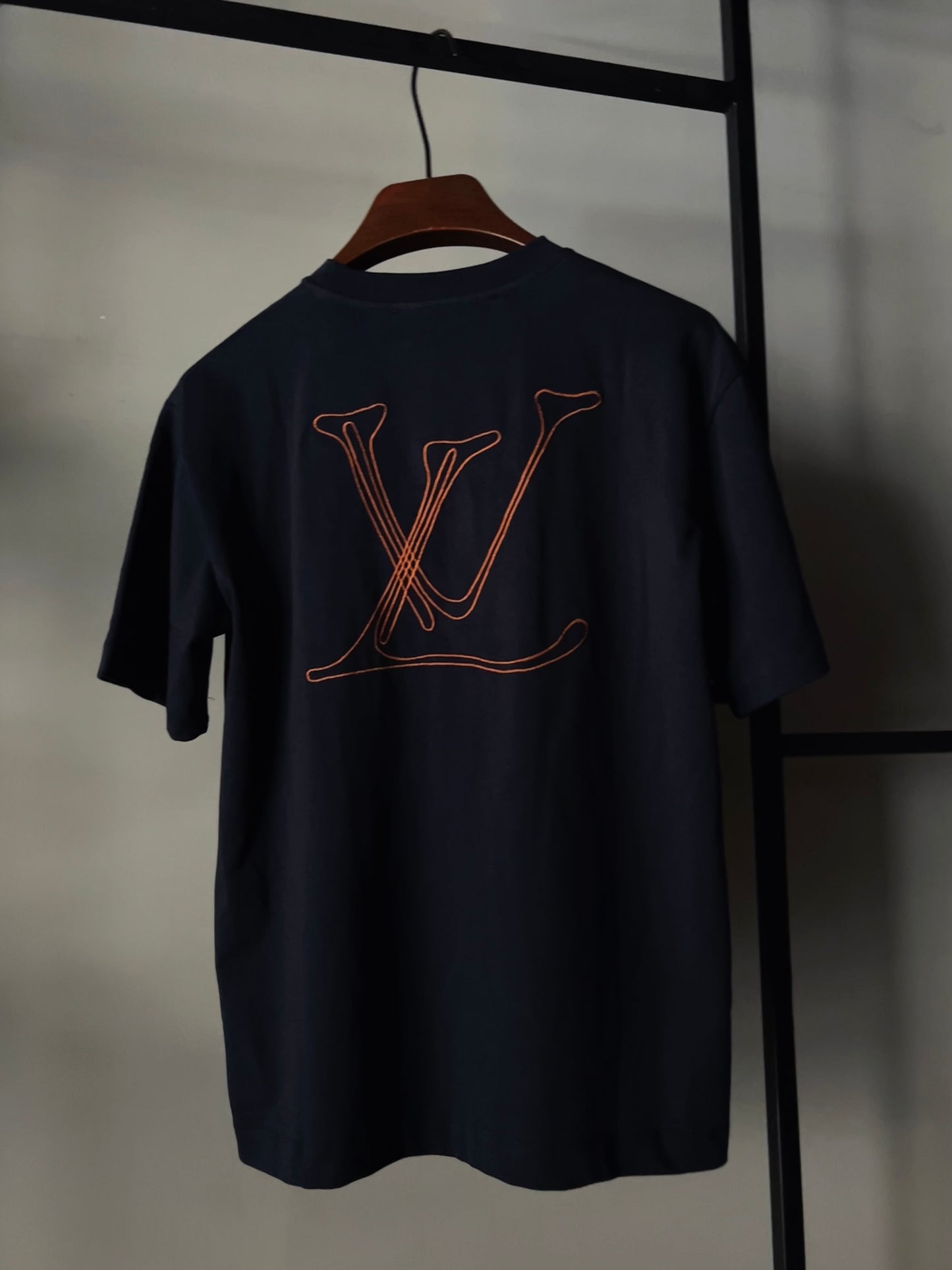 Louis vuttion Embroidered LV Logo T-shirt