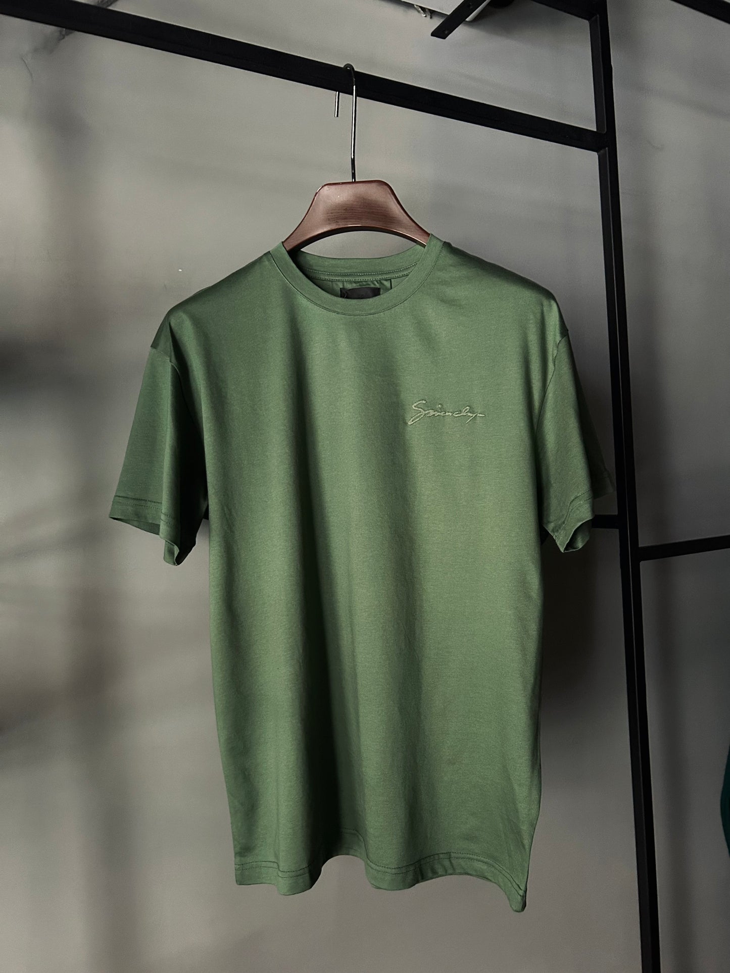 GIVENCHY T-shirt in cotton with GIVENCHY signature