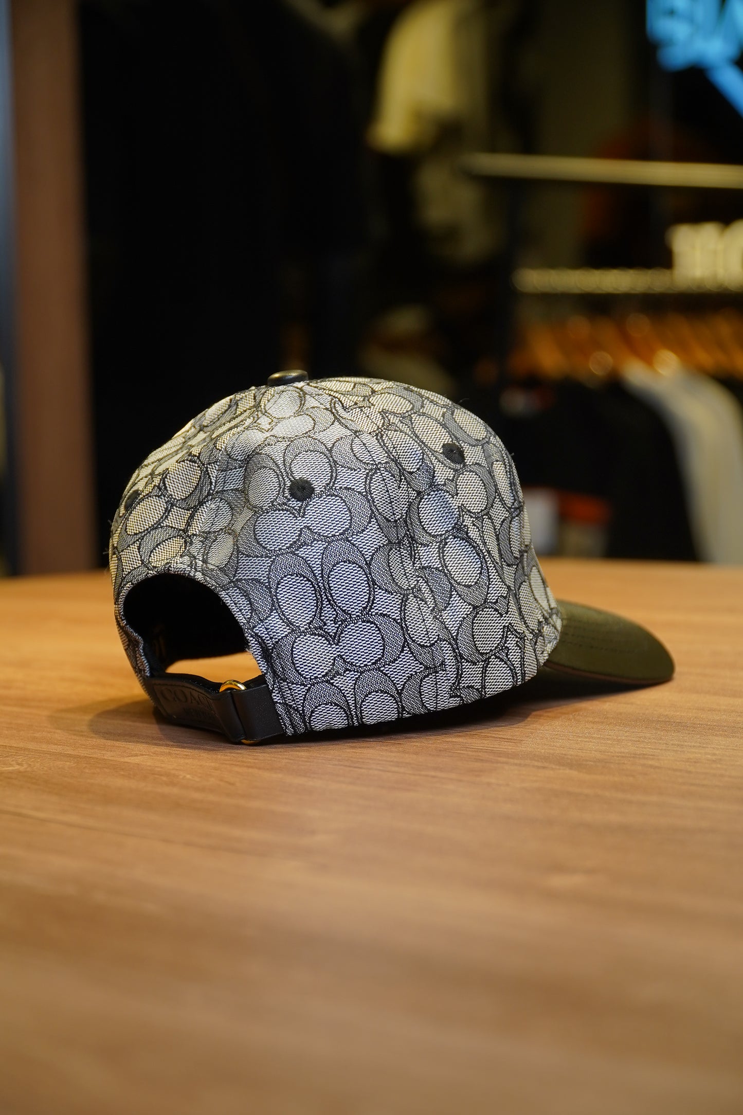 Coach Classic Signature Pattern Hat