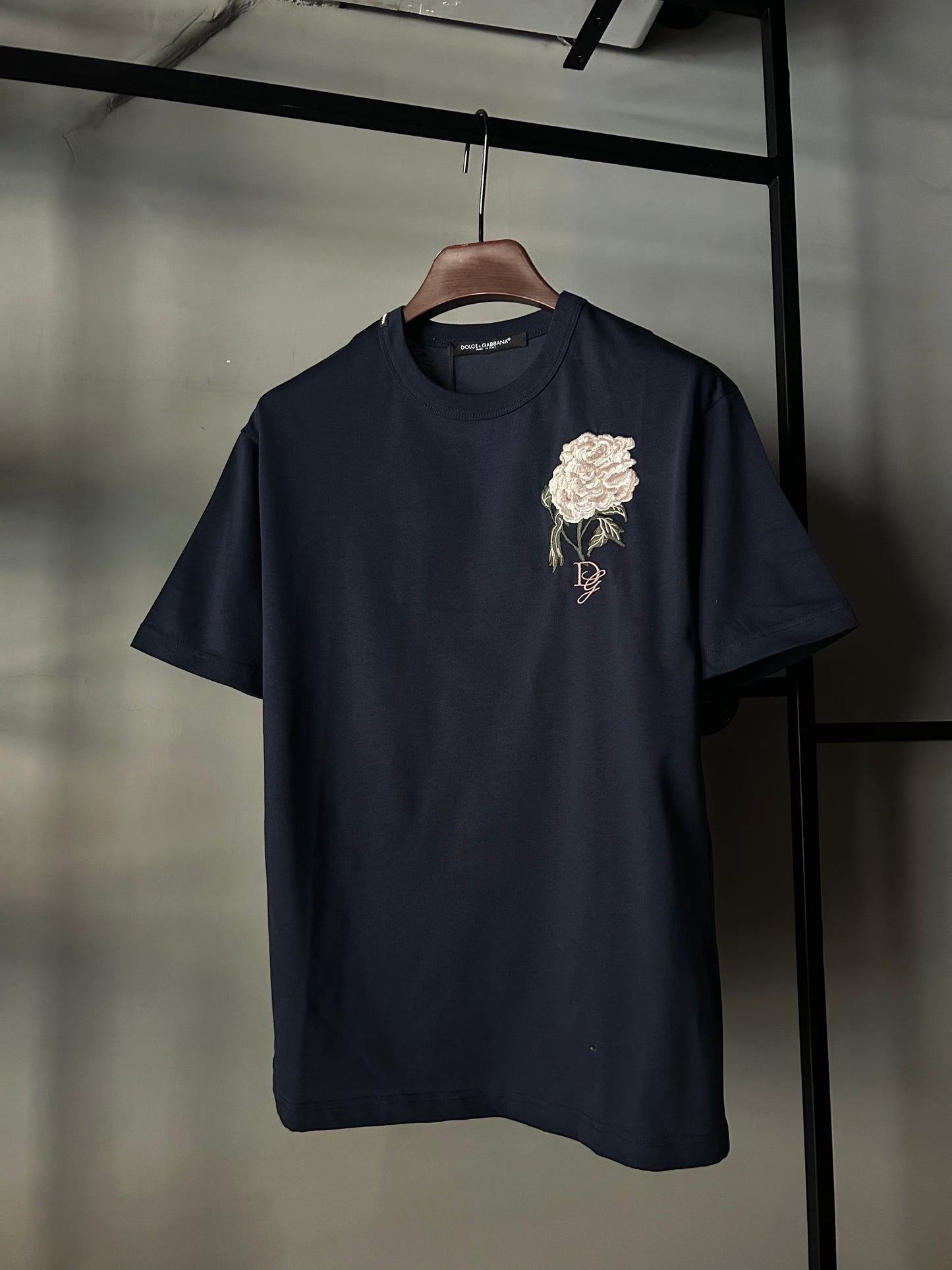 DOLCE & GABBANA Embroidered FlowerT-shirt