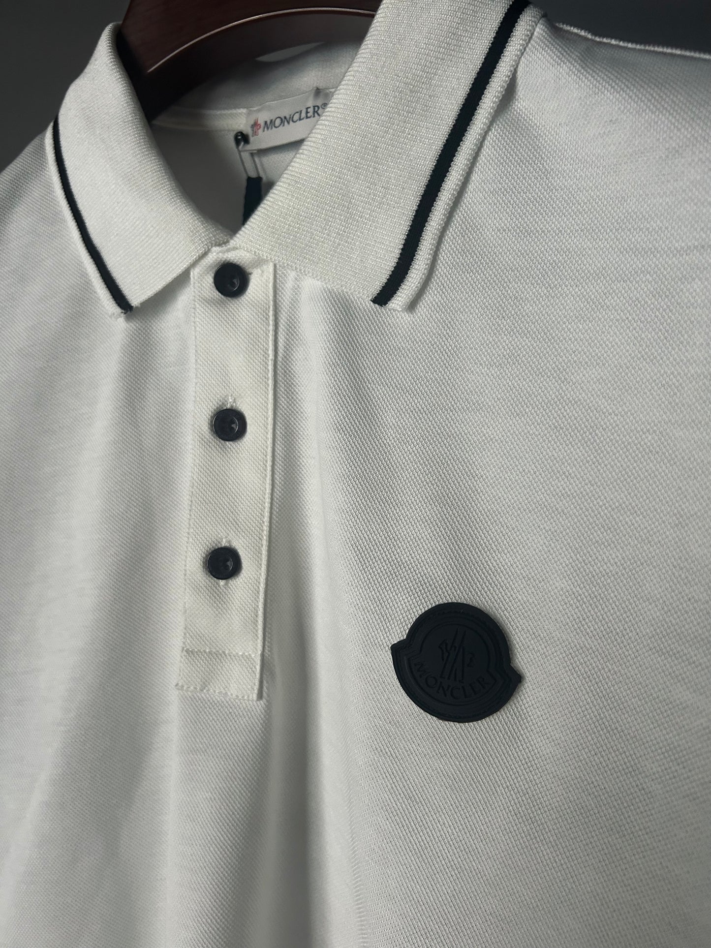 Moncler logo-appliqué polo shirt White