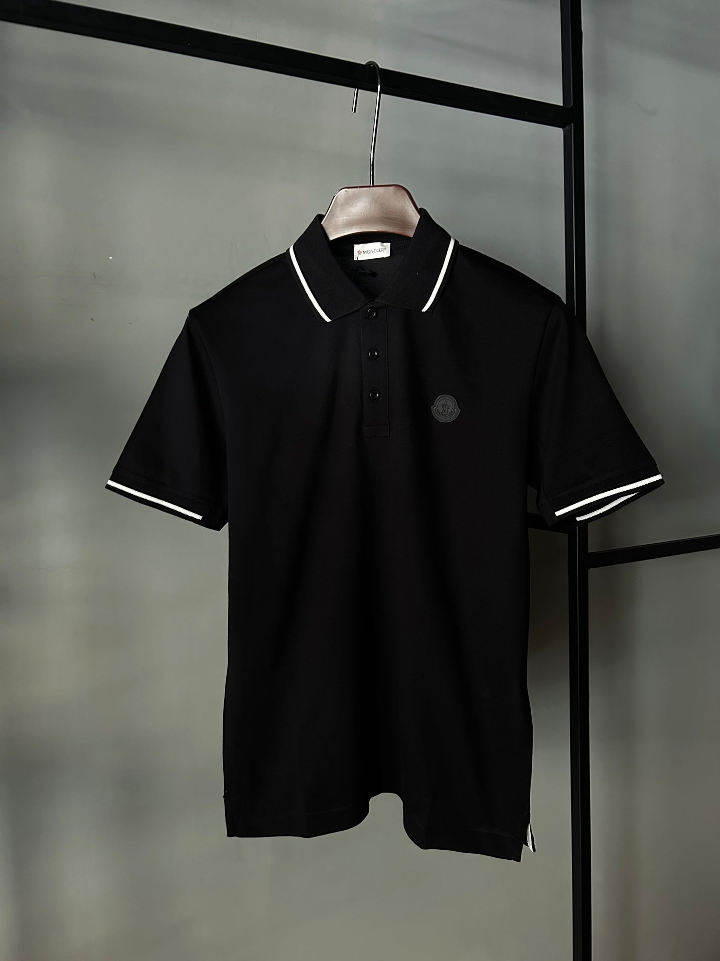 Moncler logo-appliqué polo shirt Black