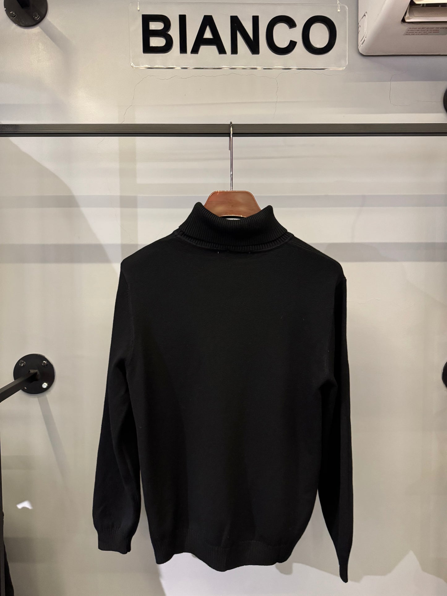 Louis Vuitton Men’s Knit Sweater – Navy with LV Logo