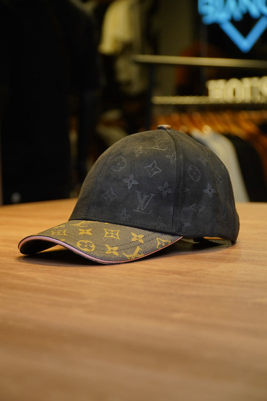 Louis Vuitton Monogram-Pattern Cap Black with Brown Brim