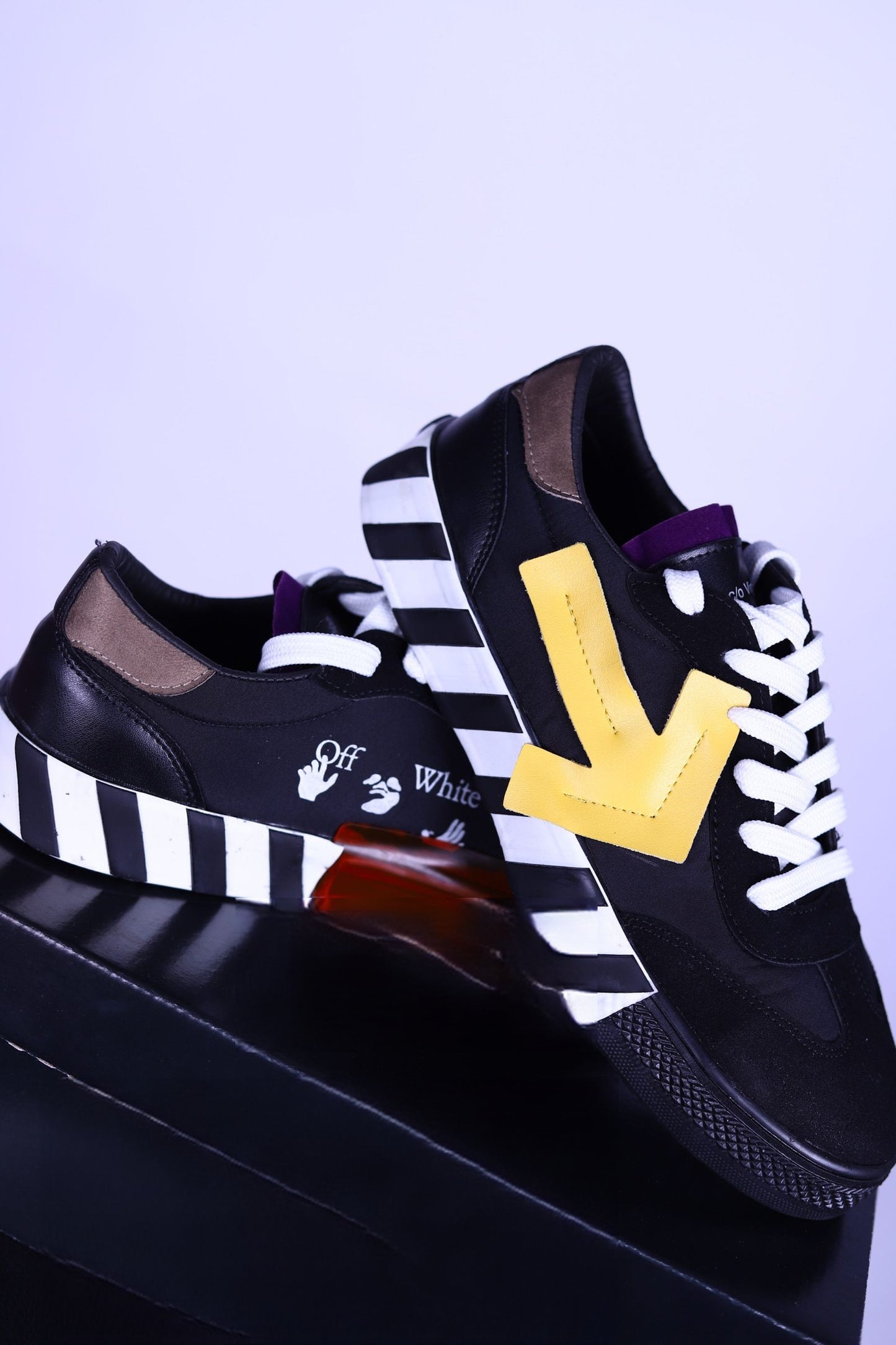 Off-White Out Of Office Calf 'Black'