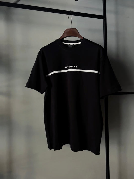 GIVENCHY Reverse T-shirt Black