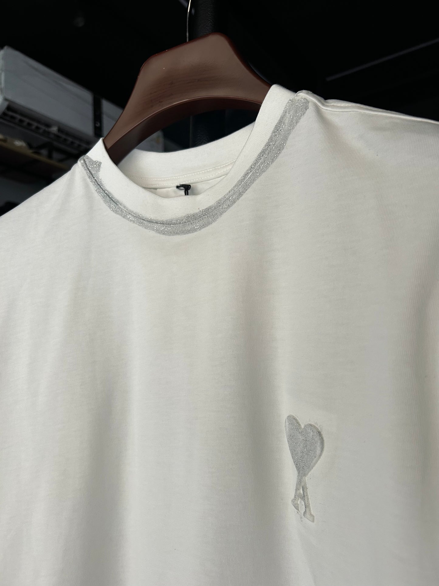 AMI PARIS Shiny Heart Logo White