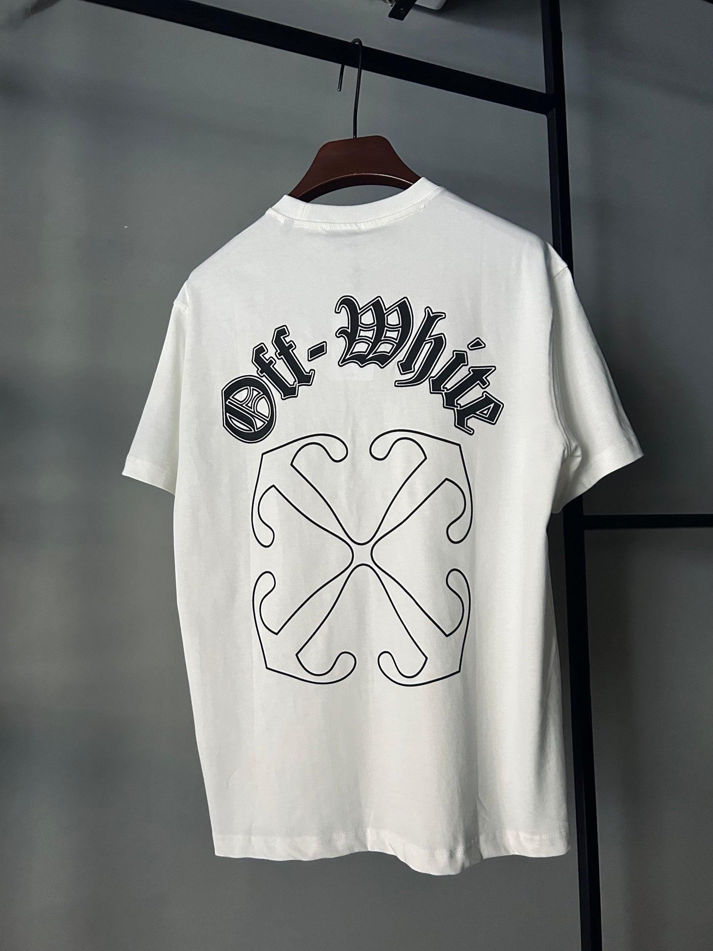 Off-White Gothic Arrow Bowling T-Shirt white