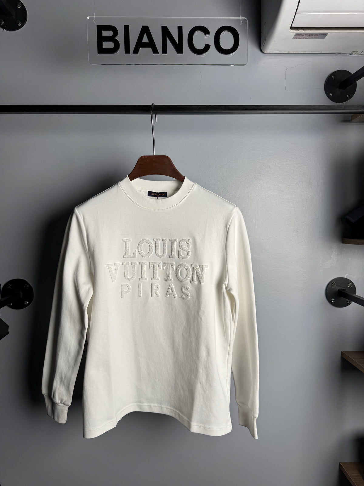 Louis Vuitton Pearl-Texture Logo Tee – White