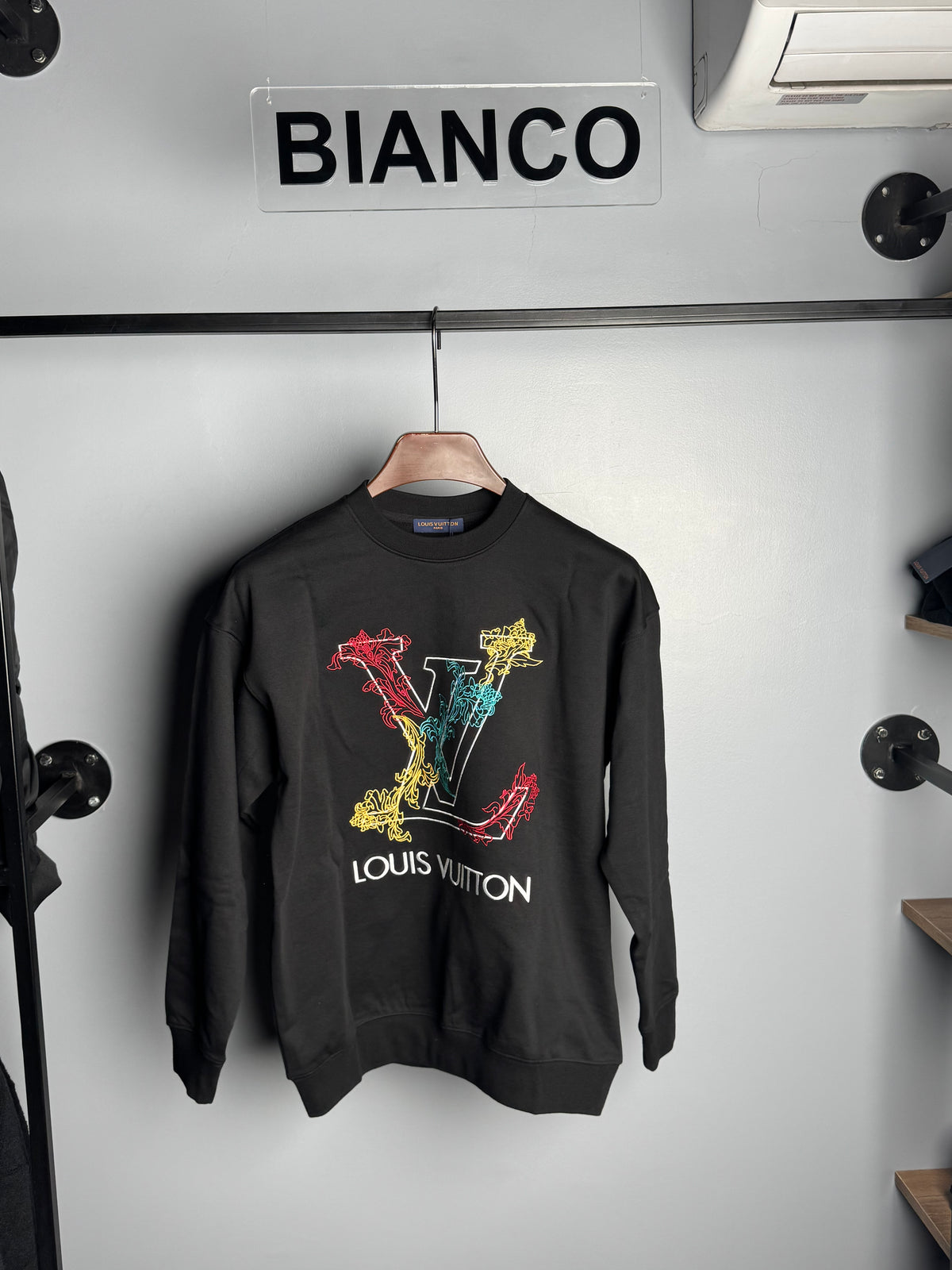 Louis Vuitton Baroque Embroidered LV Sweatshirt – black