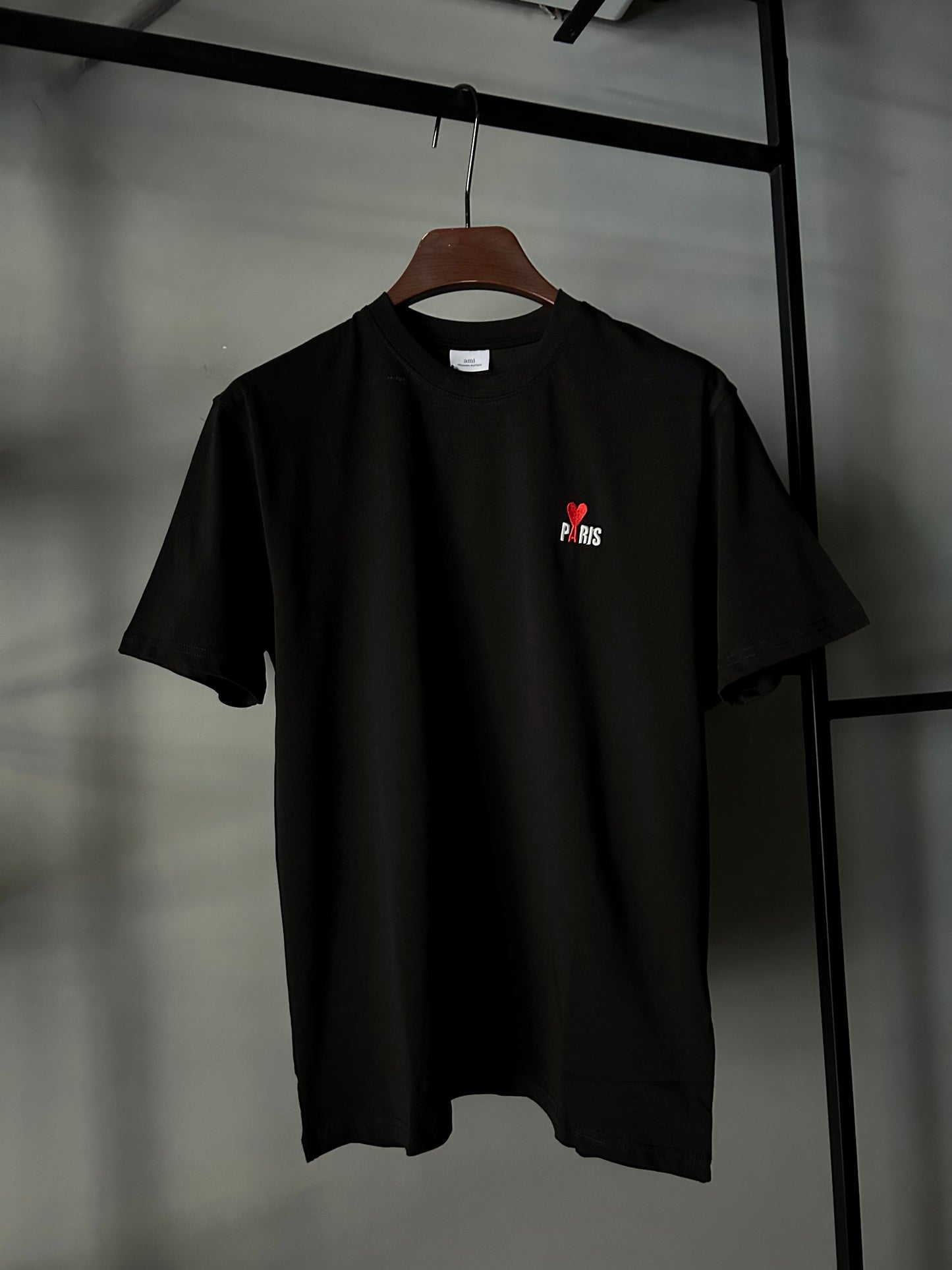 AMI PARIS Heart Logo T-Shirt Black