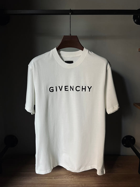 GIVENCHY Sewing Logo T-Shirt