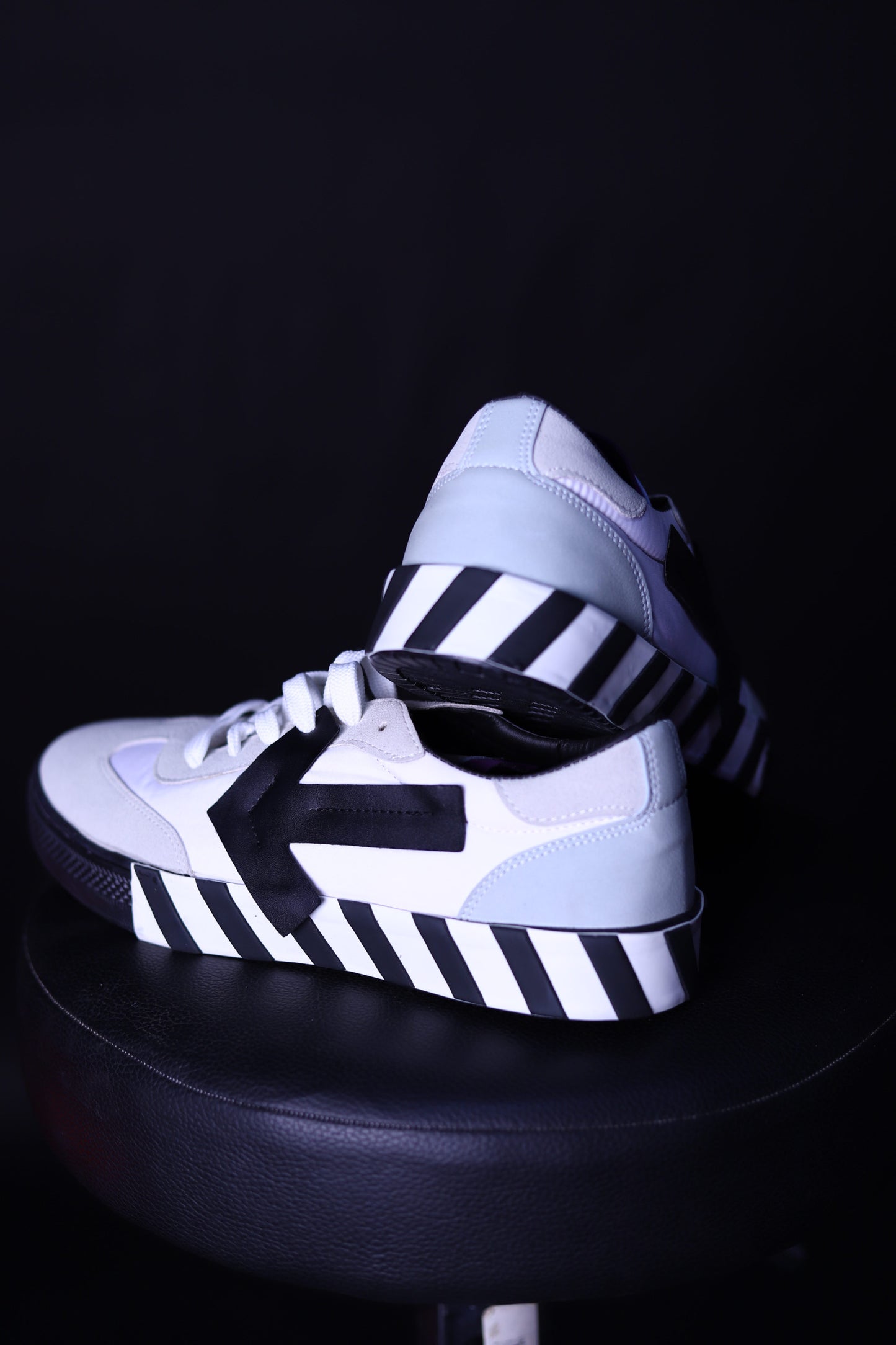 Off-White Out Of Office Calf 'White-Gray'