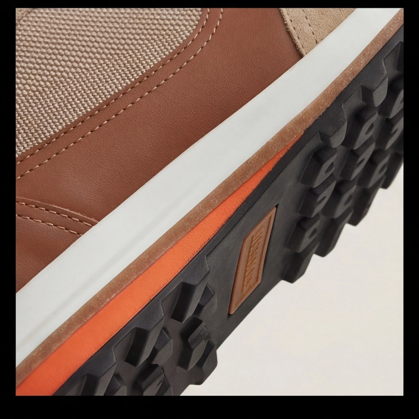 Hermès Trail Runner Sneaker – Beige & Tan