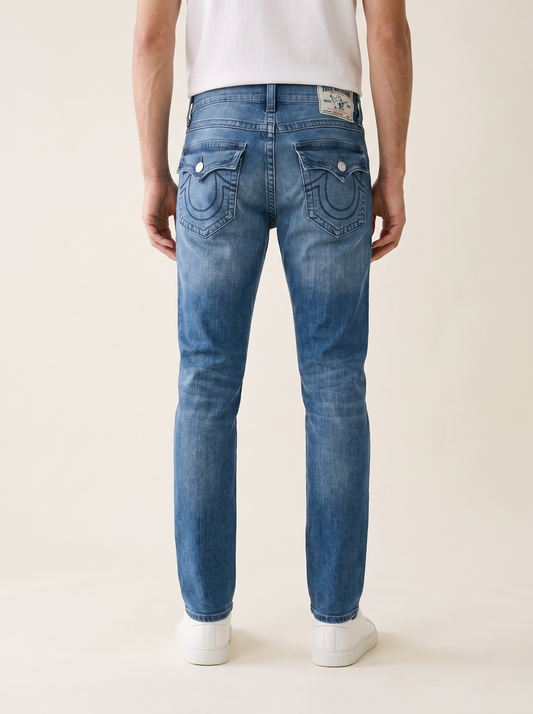 MODEL·TRUE RELIGION — Light Blue Washed Slim Fit Jeans