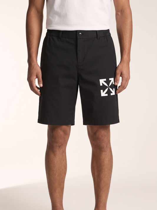 MODEL·OFF-WHITE — Short